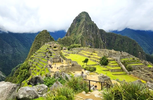 06 días Valle Sagrado, Machu Picchu y Montaña Arcoíris